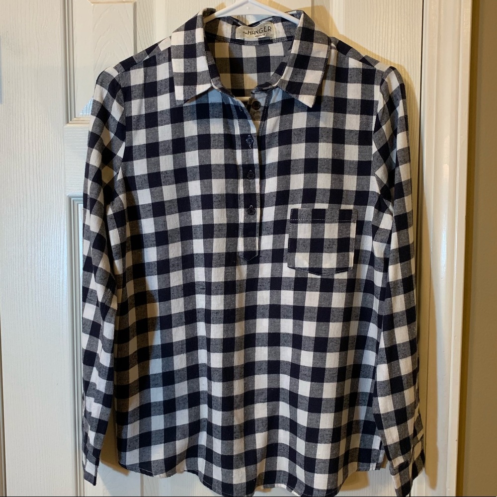 The Hanger, Navy check flannel shirt, Medium, EUC